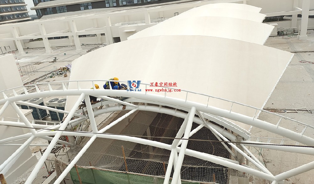 工程進度全速推進，PTFE膜材張拉在即！