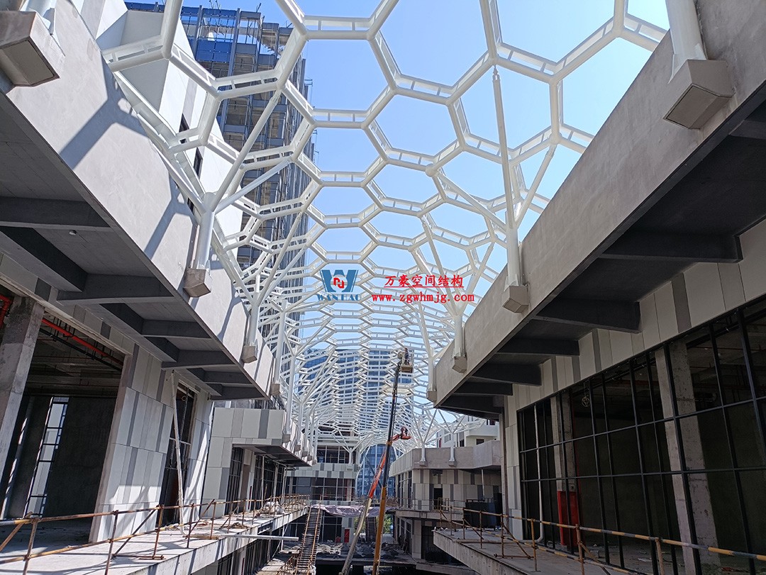 已完工，這個ETFE氣枕商業天幕閃亮登場！