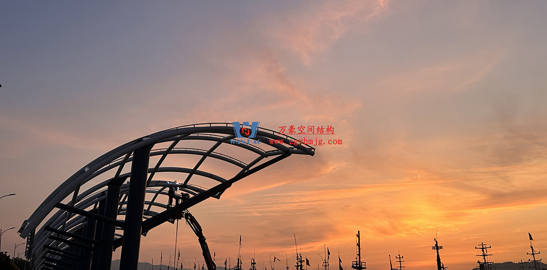 全面加速建設，創建優質精品工程