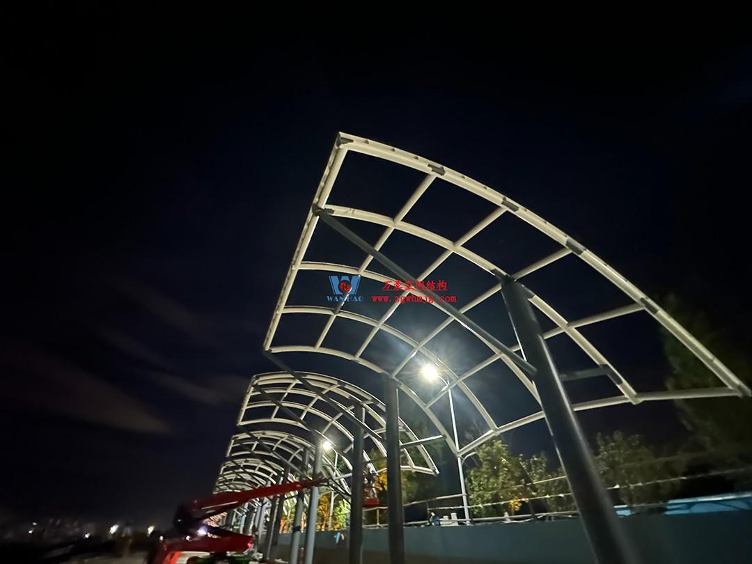 全面加速建設，創建優質精品工程