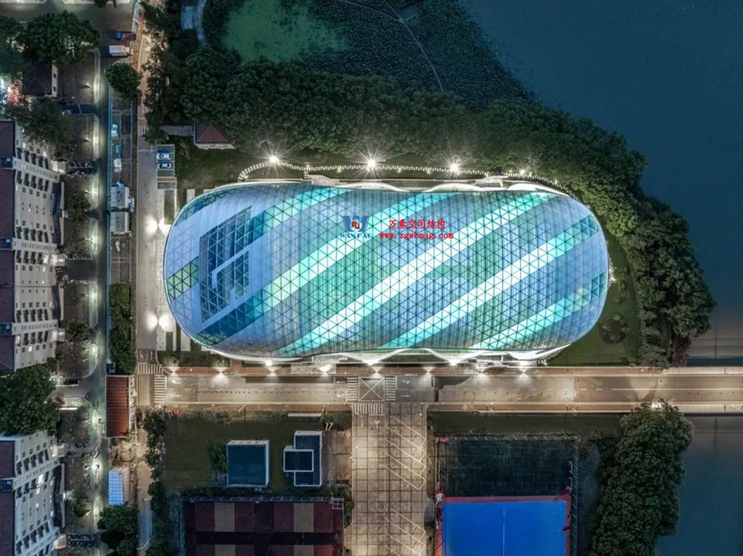 帆影碧波|風雨操場上的ETFE膜結構穹頂 帆影碧波|風雨操場上的ETFE膜結構穹頂