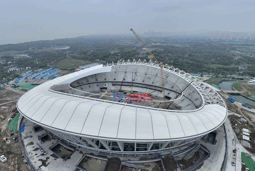 太湖之畔，華燈初上|無(wú)錫奧體中心施工加速
