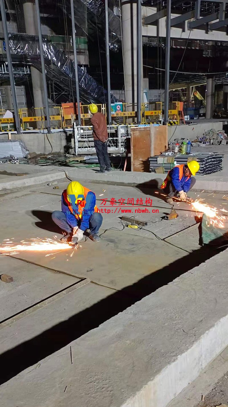 紹興國際會展中心一期B區會議中心 PTFE外立面網格膜工程火熱施工中