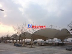 膜結構膜面怎么二次張拉？張拉膜膜面二次張拉的方法是什么？